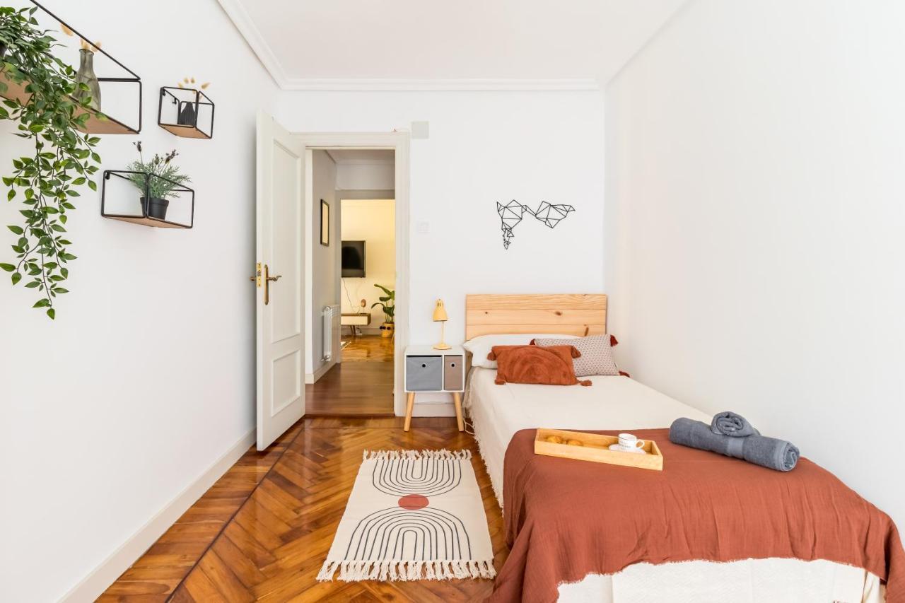Moderno Apartamento En Pleno Centro Santander Luaran gambar